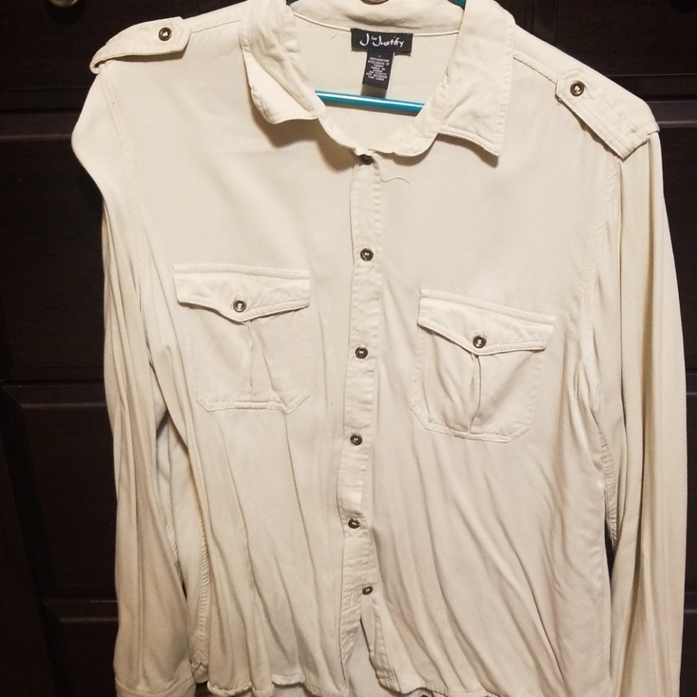 Button up - Picture 2 of 2